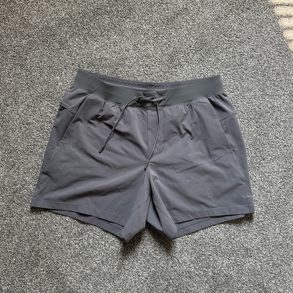 Lululemon Zeroed In Short 5”